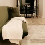 Modern 1-Bedroom Unit In The Heart Of Canberra