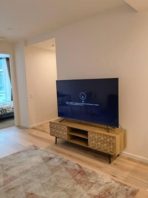 Modern 1-bedroom Unit In The Heart Of Canberra