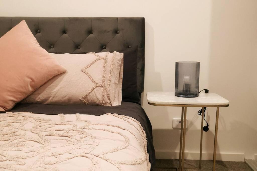 Modern 1-bedroom Unit In The Heart Of Apartment Canberra