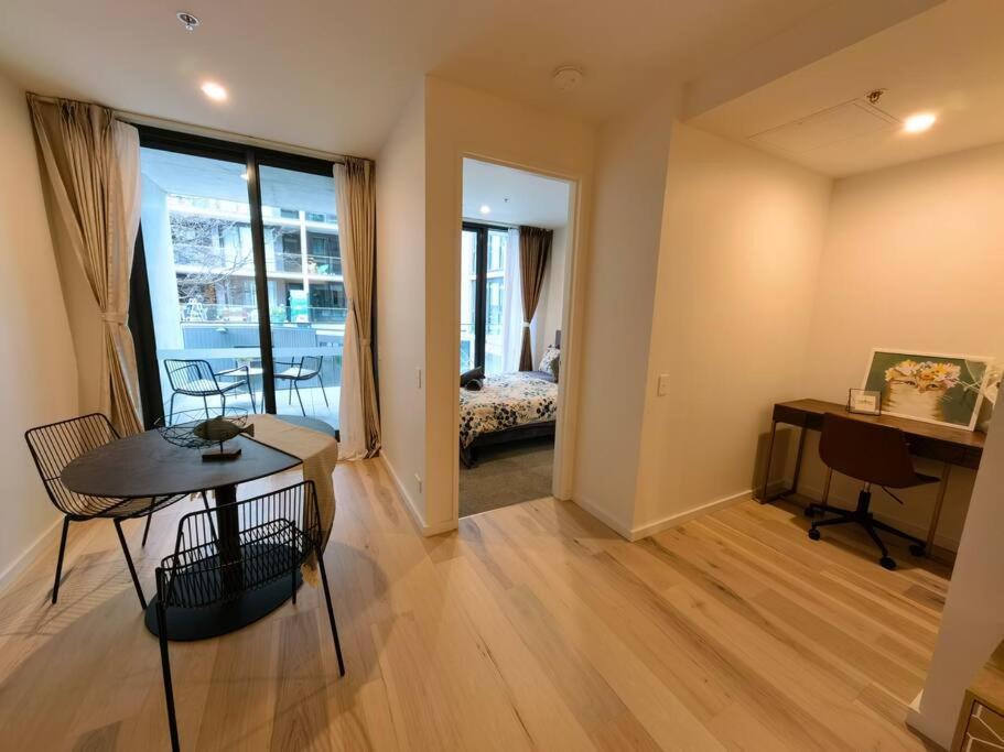 Modern 1-bedroom Unit In The Heart Of Apartment